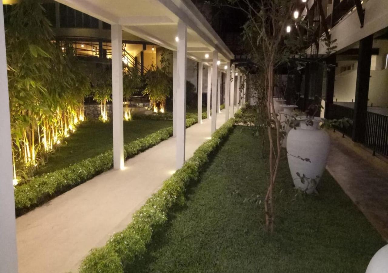 Garden Beach Hotel Kalutara Exterior foto